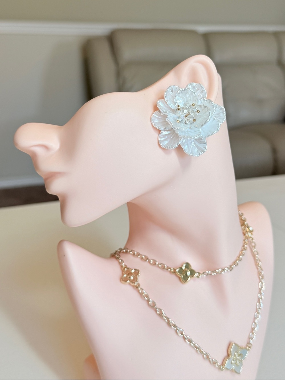 Delicate White Floral Earrings - Picture 3 of 13